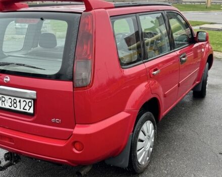 Красный Ниссан ИксТрейл, объемом двигателя 2.2 л и пробегом 273 тыс. км за 2850 $, фото 1 на Automoto.ua