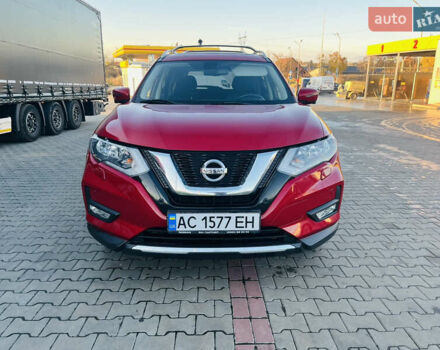 Красный Ниссан ИксТрейл, объемом двигателя 1.6 л и пробегом 137 тыс. км за 20500 $, фото 1 на Automoto.ua