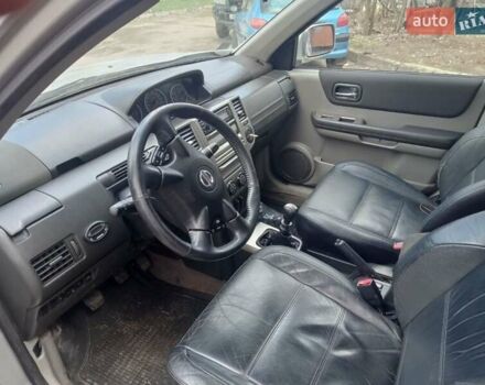 Ниссан ИксТрейл, объемом двигателя 2.2 л и пробегом 330 тыс. км за 4500 $, фото 4 на Automoto.ua