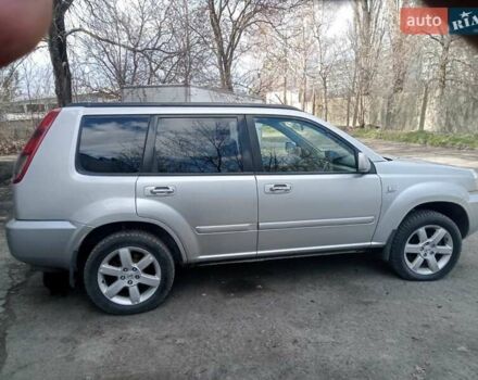 Ниссан ИксТрейл, объемом двигателя 2.2 л и пробегом 330 тыс. км за 4500 $, фото 1 на Automoto.ua