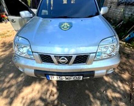 Ниссан ИксТрейл, объемом двигателя 2.2 л и пробегом 350 тыс. км за 4500 $, фото 2 на Automoto.ua