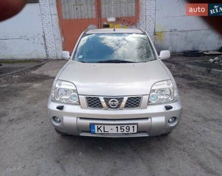 Ниссан ИксТрейл, объемом двигателя 2.2 л и пробегом 330 тыс. км за 4500 $, фото 2 на Automoto.ua