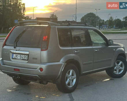 Ниссан ИксТрейл, объемом двигателя 2.2 л и пробегом 300 тыс. км за 4000 $, фото 3 на Automoto.ua