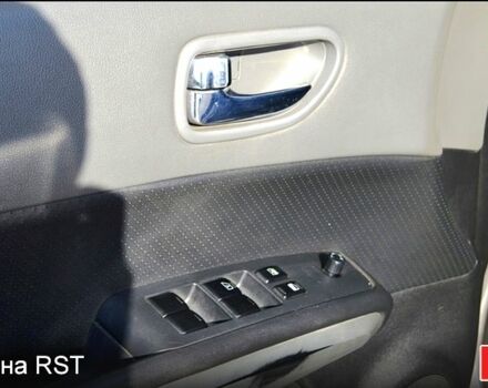 Ніссан ІксТрейл, об'ємом двигуна 2 л та пробігом 180 тис. км за 9500 $, фото 5 на Automoto.ua