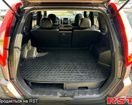 Ніссан ІксТрейл, об'ємом двигуна 2.5 л та пробігом 125 тис. км за 11200 $, фото 5 на Automoto.ua