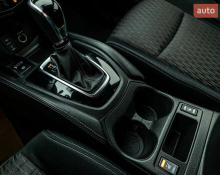 Ниссан ИксТрейл, объемом двигателя 1.6 л и пробегом 129 тыс. км за 18946 $, фото 19 на Automoto.ua