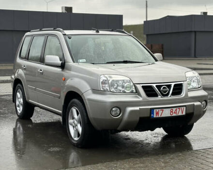 Ниссан ИксТрейл, объемом двигателя 2.2 л и пробегом 285 тыс. км за 3900 $, фото 1 на Automoto.ua