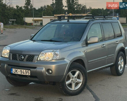 Ниссан ИксТрейл, объемом двигателя 2.2 л и пробегом 300 тыс. км за 4000 $, фото 1 на Automoto.ua