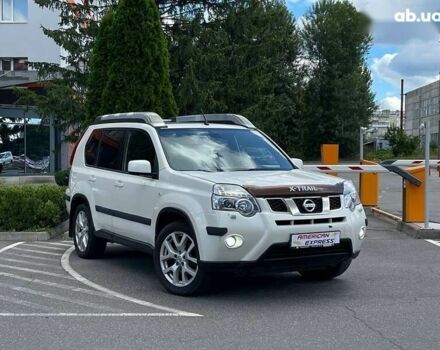 Ніссан ІксТрейл, об'ємом двигуна 0 л та пробігом 223 тис. км за 10900 $, фото 1 на Automoto.ua