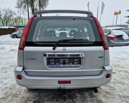 Сірий Ніссан ІксТрейл, об'ємом двигуна 0 л та пробігом 218 тис. км за 3547 $, фото 4 на Automoto.ua