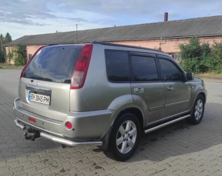 Серый Ниссан ИксТрейл, объемом двигателя 2.2 л и пробегом 323 тыс. км за 7100 $, фото 2 на Automoto.ua