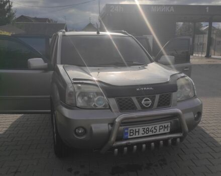 Серый Ниссан ИксТрейл, объемом двигателя 2.2 л и пробегом 323 тыс. км за 7100 $, фото 4 на Automoto.ua
