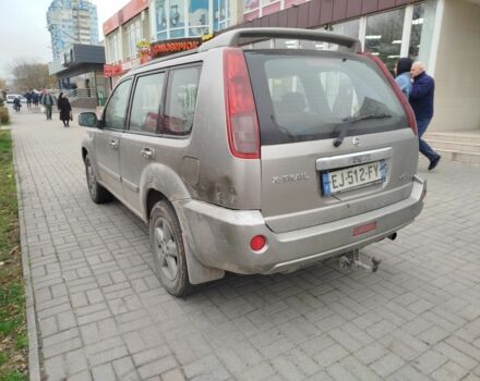 Серый Ниссан ИксТрейл, объемом двигателя 2.2 л и пробегом 193 тыс. км за 4000 $, фото 5 на Automoto.ua