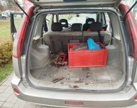 Серый Ниссан ИксТрейл, объемом двигателя 2.2 л и пробегом 193 тыс. км за 4000 $, фото 7 на Automoto.ua