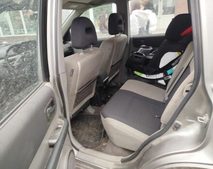 Серый Ниссан ИксТрейл, объемом двигателя 2.2 л и пробегом 193 тыс. км за 4000 $, фото 6 на Automoto.ua