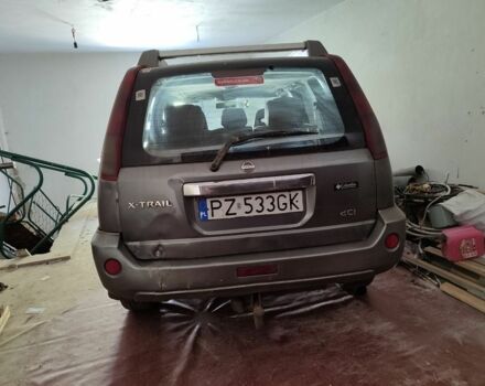 Сірий Ніссан ІксТрейл, об'ємом двигуна 0 л та пробігом 300 тис. км за 2375 $, фото 2 на Automoto.ua
