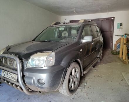 Сірий Ніссан ІксТрейл, об'ємом двигуна 0 л та пробігом 300 тис. км за 2375 $, фото 1 на Automoto.ua