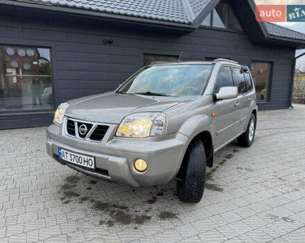 Серый Ниссан ИксТрейл, объемом двигателя 2 л и пробегом 249 тыс. км за 4999 $, фото 5 на Automoto.ua