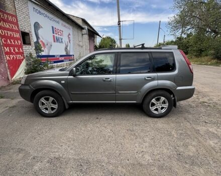 Серый Ниссан ИксТрейл, объемом двигателя 2.2 л и пробегом 265 тыс. км за 3550 $, фото 3 на Automoto.ua