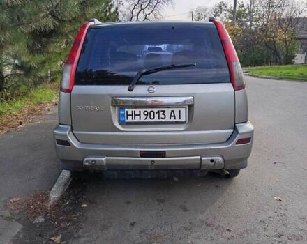 Серый Ниссан ИксТрейл, объемом двигателя 2 л и пробегом 231 тыс. км за 5300 $, фото 6 на Automoto.ua