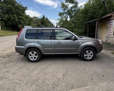 Серый Ниссан ИксТрейл, объемом двигателя 2.2 л и пробегом 265 тыс. км за 3550 $, фото 5 на Automoto.ua