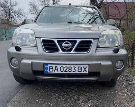 Серый Ниссан ИксТрейл, объемом двигателя 2 л и пробегом 340 тыс. км за 4750 $, фото 3 на Automoto.ua