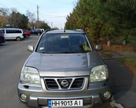Серый Ниссан ИксТрейл, объемом двигателя 2 л и пробегом 231 тыс. км за 5300 $, фото 9 на Automoto.ua