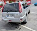 Серый Ниссан ИксТрейл, объемом двигателя 2.2 л и пробегом 377 тыс. км за 4400 $, фото 5 на Automoto.ua