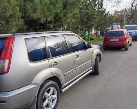 Серый Ниссан ИксТрейл, объемом двигателя 2 л и пробегом 231 тыс. км за 5300 $, фото 12 на Automoto.ua