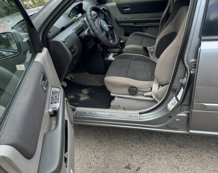 Серый Ниссан ИксТрейл, объемом двигателя 2.2 л и пробегом 265 тыс. км за 3550 $, фото 10 на Automoto.ua