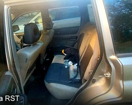 Серый Ниссан ИксТрейл, объемом двигателя 2.1 л и пробегом 119 тыс. км за 3500 $, фото 6 на Automoto.ua