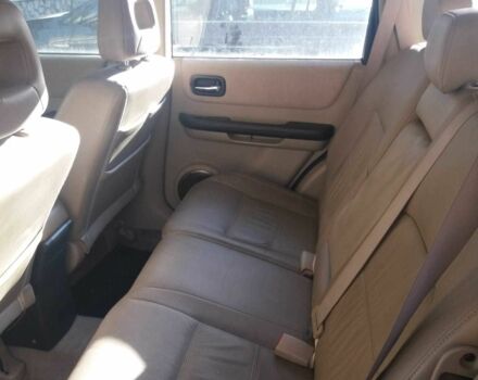 Серый Ниссан ИксТрейл, объемом двигателя 2 л и пробегом 188 тыс. км за 3500 $, фото 1 на Automoto.ua