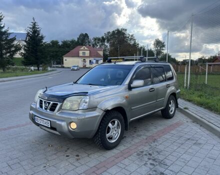 Серый Ниссан ИксТрейл, объемом двигателя 2.2 л и пробегом 340 тыс. км за 5000 $, фото 2 на Automoto.ua