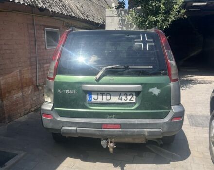 Сірий Ніссан ІксТрейл, об'ємом двигуна 2.2 л та пробігом 348 тис. км за 3800 $, фото 3 на Automoto.ua