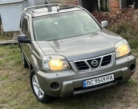 Серый Ниссан ИксТрейл, объемом двигателя 2.2 л и пробегом 400 тыс. км за 4400 $, фото 7 на Automoto.ua