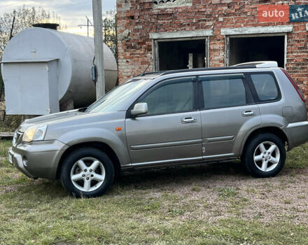 Серый Ниссан ИксТрейл, объемом двигателя 2.2 л и пробегом 401 тыс. км за 4400 $, фото 5 на Automoto.ua