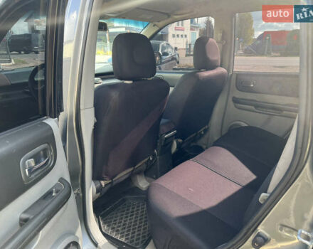 Серый Ниссан ИксТрейл, объемом двигателя 2.2 л и пробегом 468 тыс. км за 5500 $, фото 9 на Automoto.ua