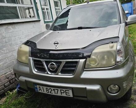 Сірий Ніссан ІксТрейл, об'ємом двигуна 2.18 л та пробігом 270 тис. км за 4000 $, фото 5 на Automoto.ua