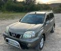 Сірий Ніссан ІксТрейл, об'ємом двигуна 2.2 л та пробігом 400 тис. км за 4699 $, фото 1 на Automoto.ua