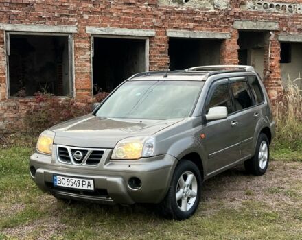 Серый Ниссан ИксТрейл, объемом двигателя 2.2 л и пробегом 400 тыс. км за 4400 $, фото 1 на Automoto.ua