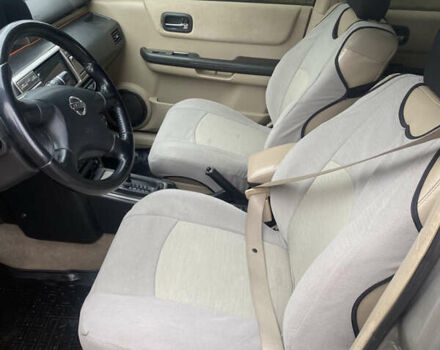 Серый Ниссан ИксТрейл, объемом двигателя 2 л и пробегом 276 тыс. км за 6400 $, фото 19 на Automoto.ua