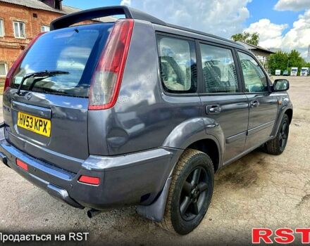 Серый Ниссан ИксТрейл, объемом двигателя 2.2 л и пробегом 218 тыс. км за 2800 $, фото 2 на Automoto.ua