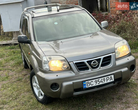 Серый Ниссан ИксТрейл, объемом двигателя 2.2 л и пробегом 401 тыс. км за 4400 $, фото 12 на Automoto.ua