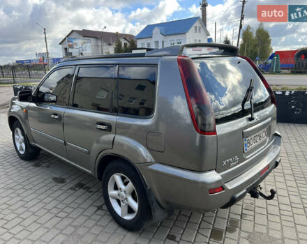 Серый Ниссан ИксТрейл, объемом двигателя 2.2 л и пробегом 468 тыс. км за 5500 $, фото 4 на Automoto.ua