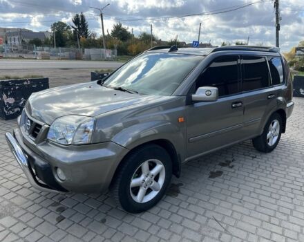 Серый Ниссан ИксТрейл, объемом двигателя 2.2 л и пробегом 468 тыс. км за 5500 $, фото 6 на Automoto.ua