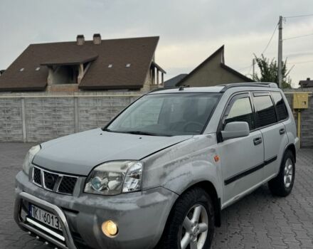 Сірий Ніссан ІксТрейл, об'ємом двигуна 2.2 л та пробігом 240 тис. км за 2850 $, фото 1 на Automoto.ua