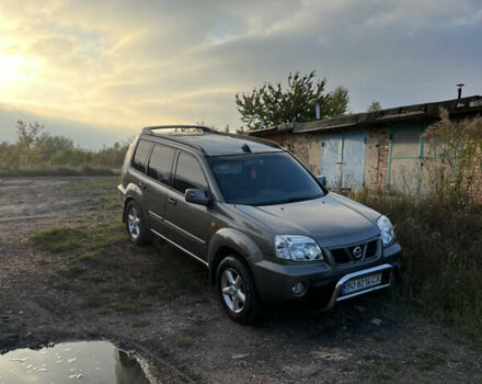 Серый Ниссан ИксТрейл, объемом двигателя 2.2 л и пробегом 468 тыс. км за 5500 $, фото 18 на Automoto.ua