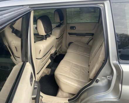 Серый Ниссан ИксТрейл, объемом двигателя 2 л и пробегом 200 тыс. км за 4950 $, фото 7 на Automoto.ua