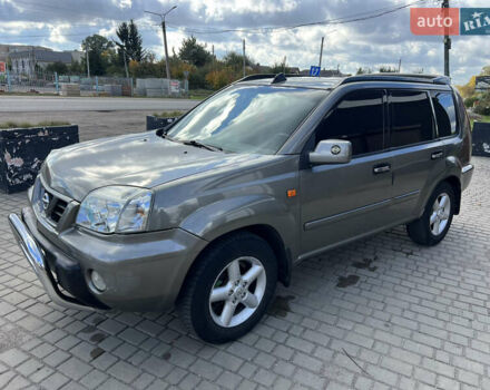 Серый Ниссан ИксТрейл, объемом двигателя 2.2 л и пробегом 468 тыс. км за 5500 $, фото 6 на Automoto.ua