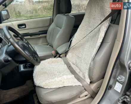 Серый Ниссан ИксТрейл, объемом двигателя 2.2 л и пробегом 401 тыс. км за 4400 $, фото 19 на Automoto.ua